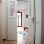 Апартаменты 1-raum-wohnung Zentral Gelegen