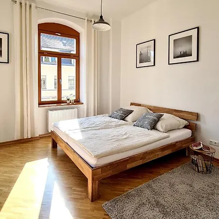 Lägenhet 1-raum-wohnung Zentral Gelegen *