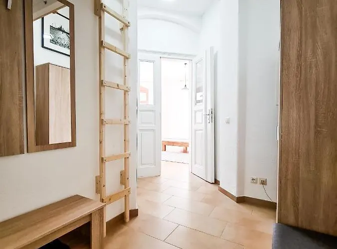 1-raum-wohnung Zentral Gelegen *