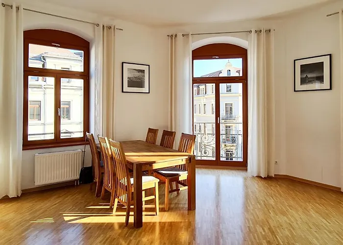Apartment 1-raum-wohnung Zentral Gelegen